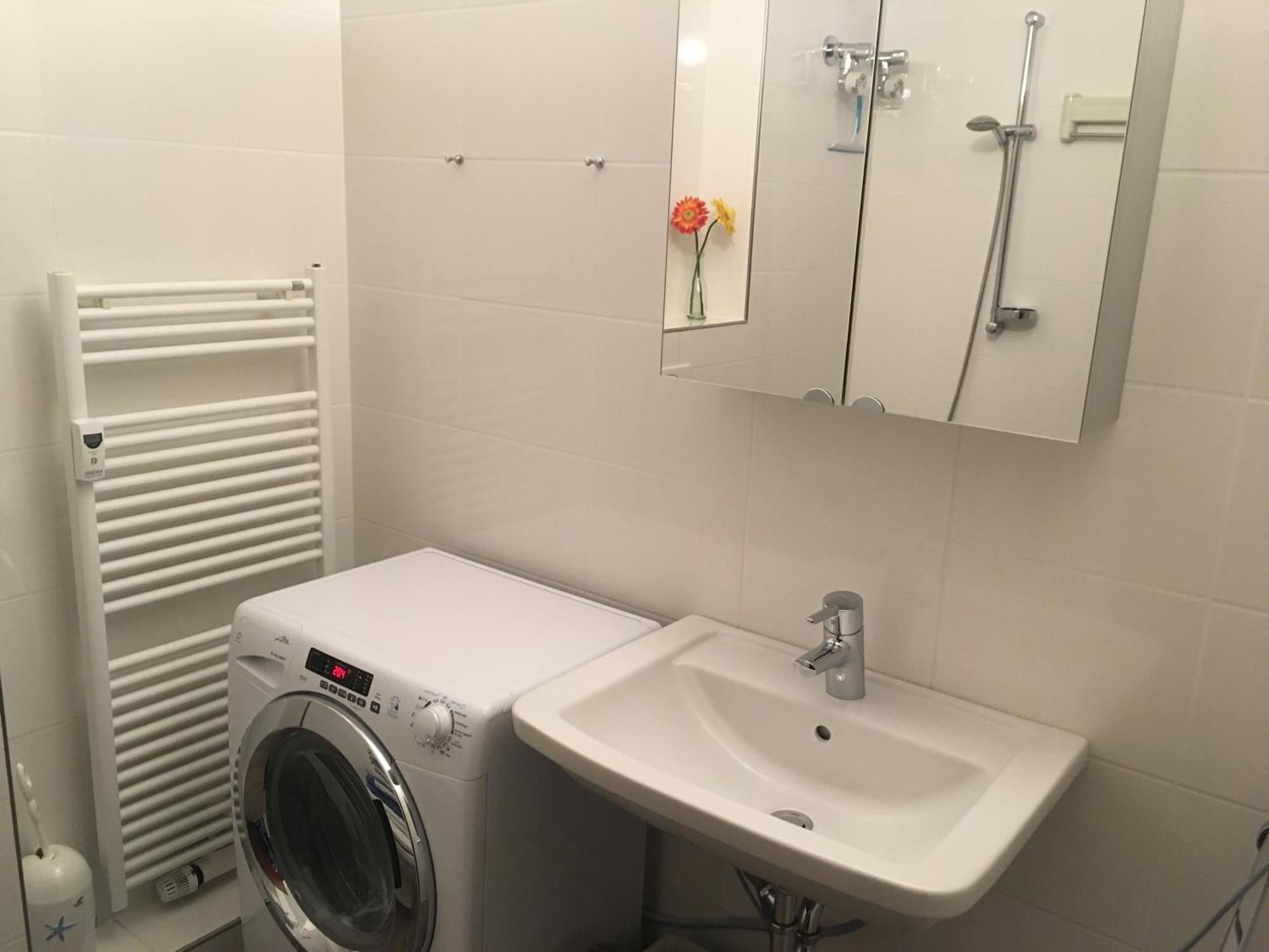 Appartementresidenz Am Kurpark - Ferienwohnungen Mit Pool & Sauna & Garage Bad Salzuflen Room photo
